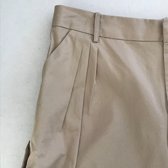 Band of Outsiders Beige Pleated Cuffed Shorts - Picture 3 of 8